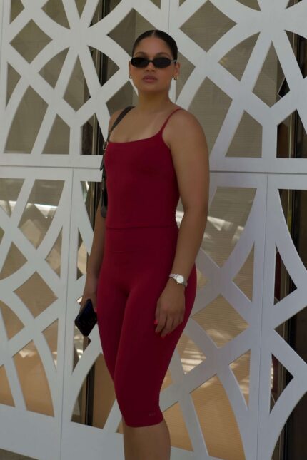 Burgundy Sculpt Tank